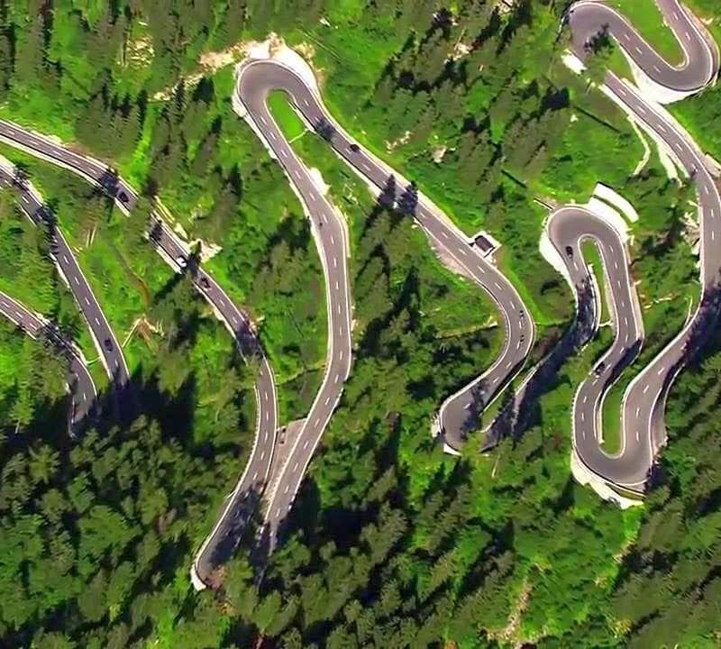 Classic Travelling Swiss Alps Tour